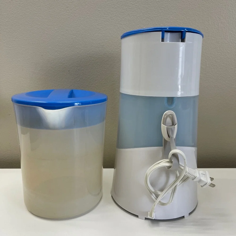 Mr. Coffee Iced Tea Maker TM70 White Blue 3 Quart Pitcher Electric Tea Brewer